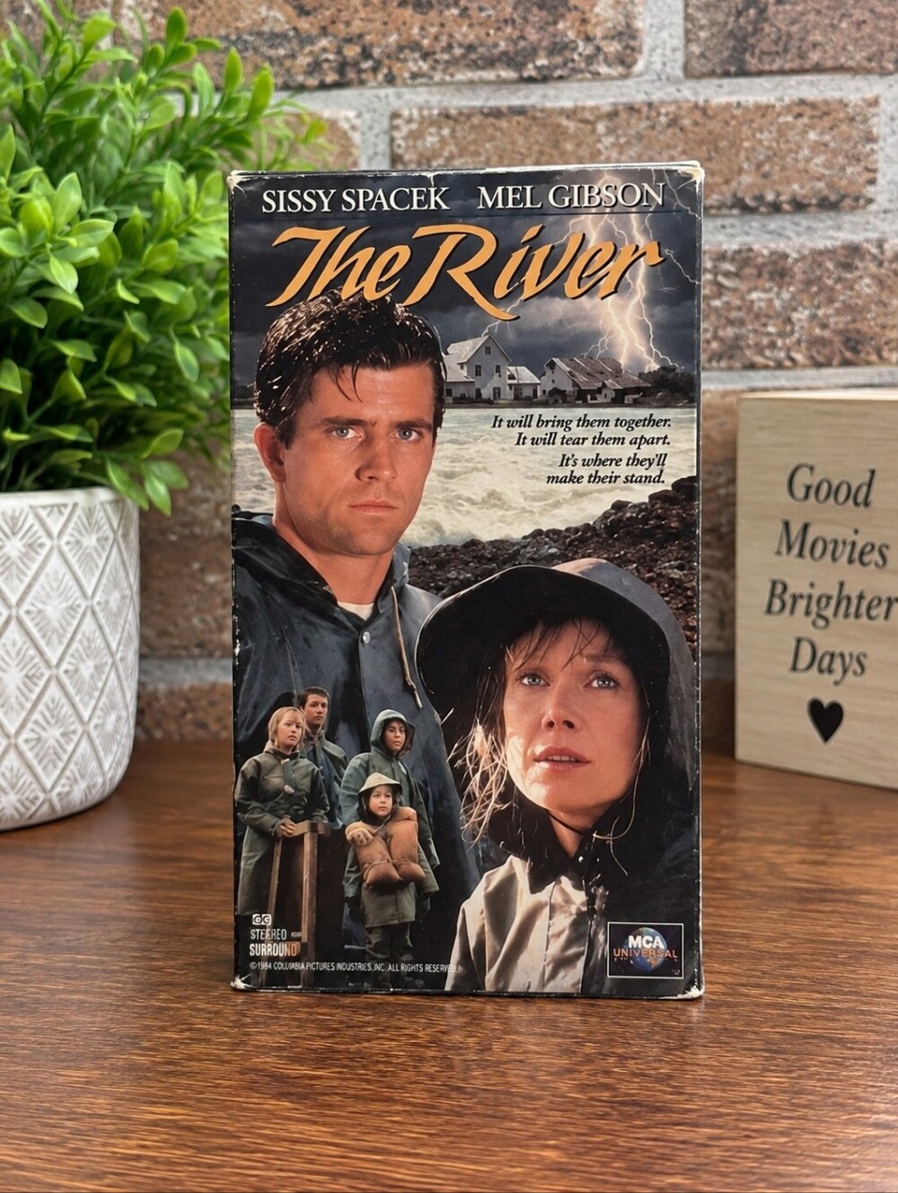 The river Universal home video VHS tape